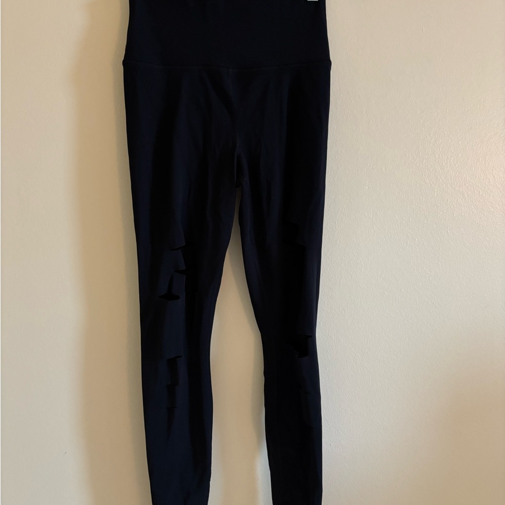 Alo yoga Black Leggings with ripped features